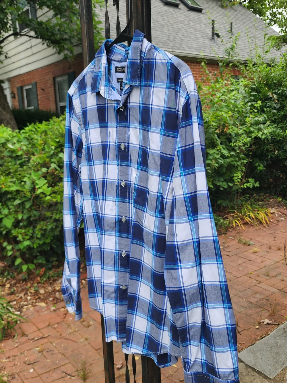 Banana Republic Camden Fit Plaid Shirt. Size Medium.